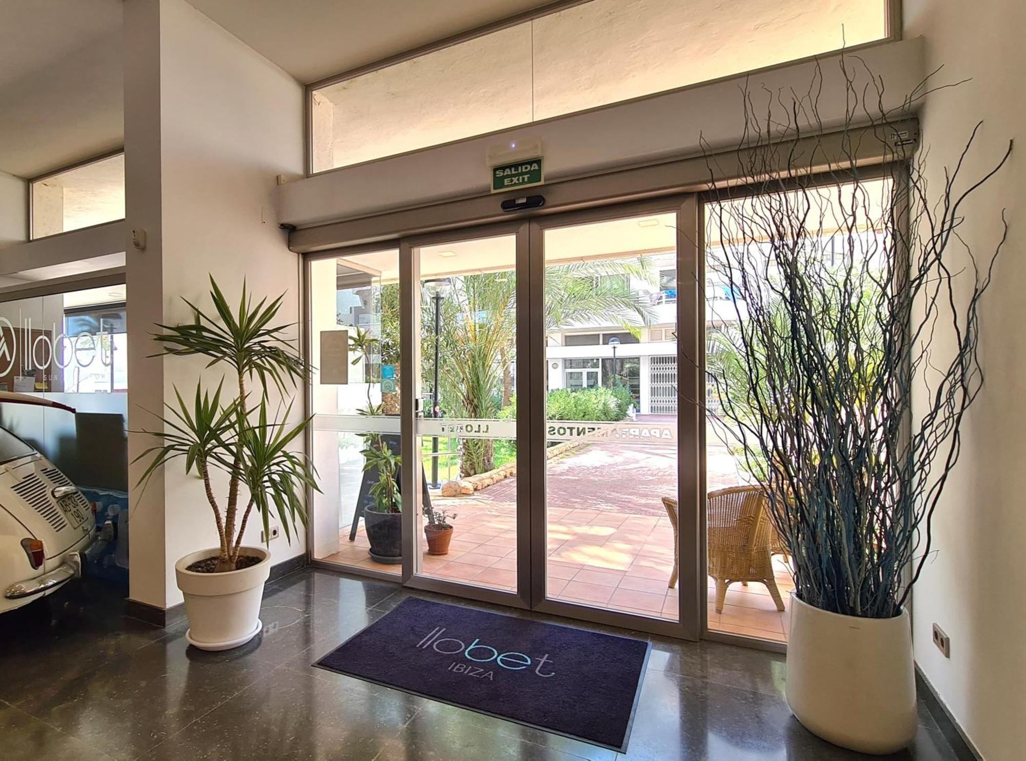 Apartamentos Llobet Ibiza 外观 照片